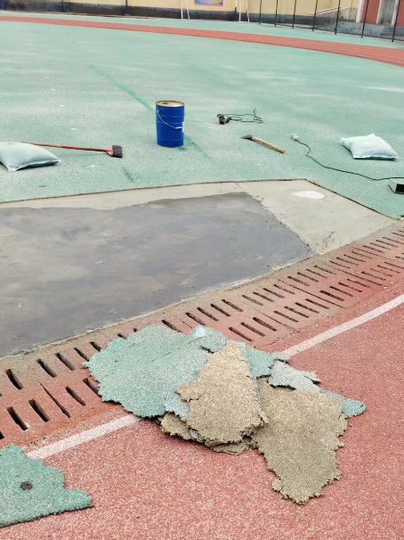 万宁球场翻新维修补、球场翻新修补改造